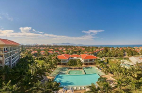 2BR Family Apartment With Spectacular Scenery